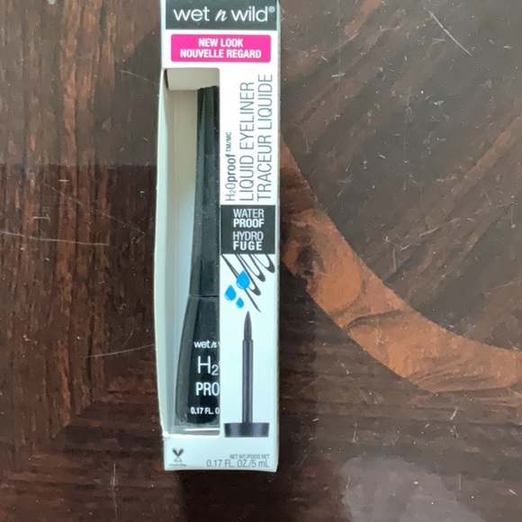 🍁Makeup set-Sheercover bronzer mascara eyeliner makeup remover pads & lipliners - Picture 10 of 14